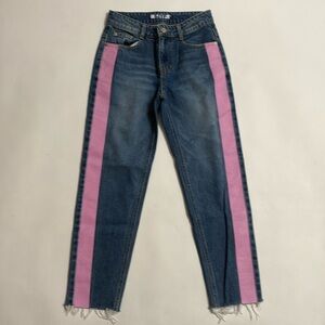 SJYP jeans!